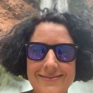 Meet your Posher, Nicole